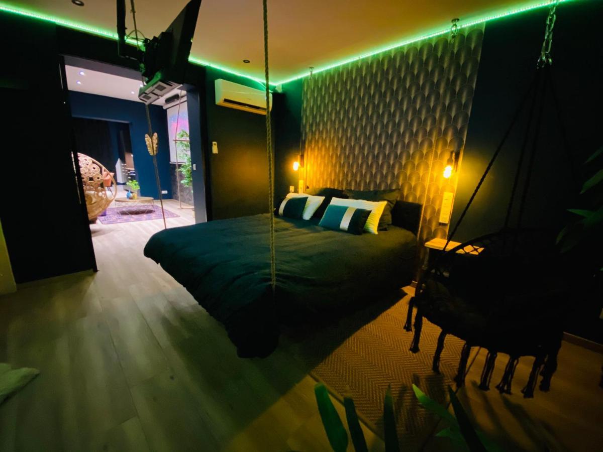 Capsule le temps suspendu balnéo&home cinema&billard Valenciennes Exterior foto