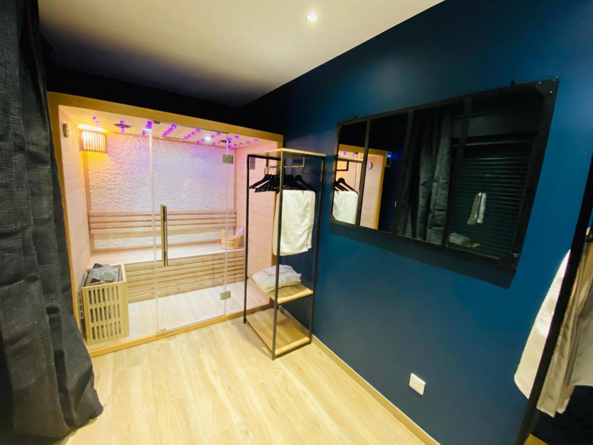 Capsule le temps suspendu balnéo&home cinema&billard Valenciennes Exterior foto